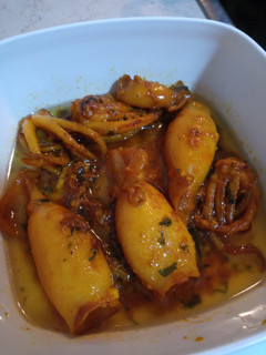 Una foto de Chipirones o Calamares rellenos