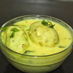 Kadhi Gole (Marathi Style) A picture of Kadhi Gole (Marathi Style).