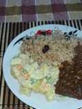 Arroz Árabe con asado de res y ensalada de papa a mi estilo