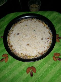 ड्राई फ्रूट सेवियां खीर (Dryfruit Seviyan Kheer recipe in Hindi) रेसिपी मुख्य फोटो
