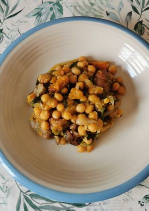 Una foto de Guiso de garbanzos - Súper Autumn [Veg]