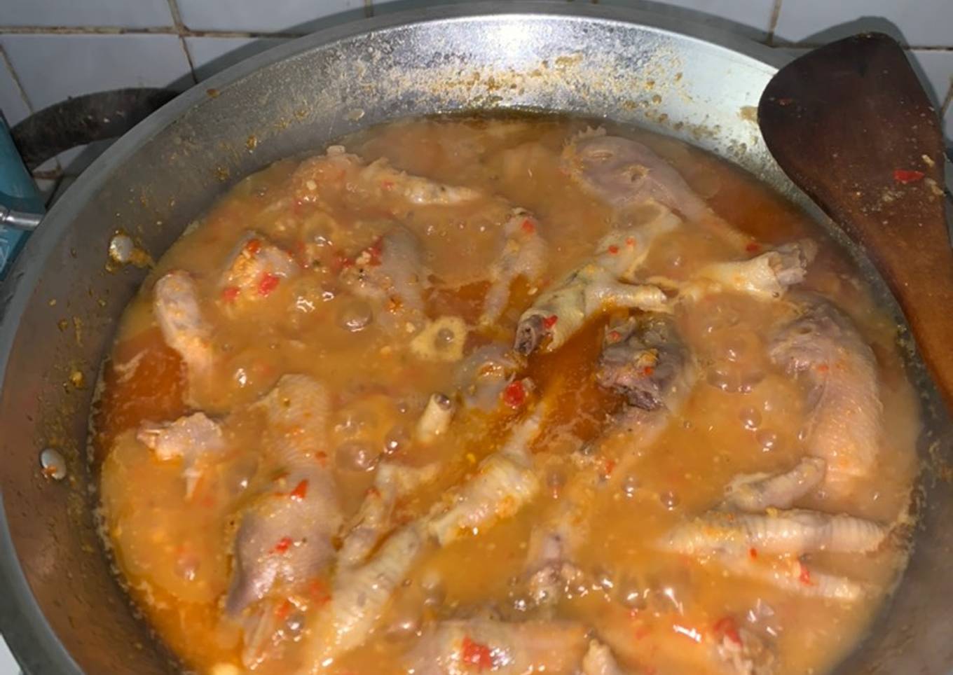 Ceker dan Kepala Ayam Bumbu Mercon