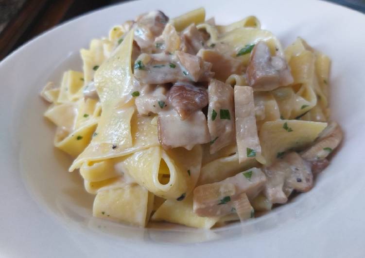 Pappardelle panna e porcini