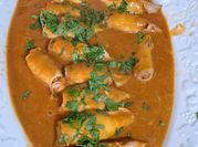 Una foto de chipirones rellenos