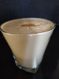 બનાના શેક (Banana Shake Recipe In Gujarati) રેસીપી મુખ્ય ફોટો