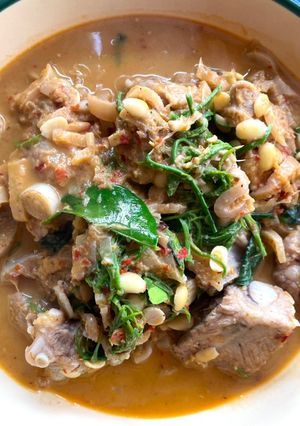 รูปของ แก๋งหยวกพวน🌶️🧄(แกงหยวกกล้วยซี่โครงหมูสูตรไทยพวน-ใส่ถั่วซีก)