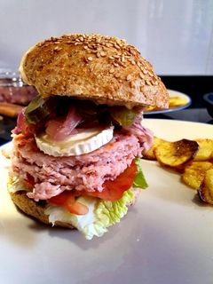 Una foto de Hamburguesa caprichosa