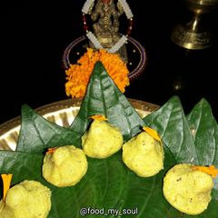 A picture of Thandai flavoured Kacha-Golla Modak.