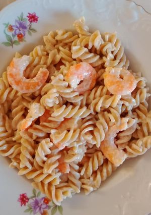 Une photo de 🌺 Pâtes aux crevettes sauce crémeuse ail et citron 🌺