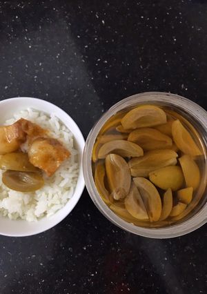 Hình của món Trám xanh ngâm mắm tỏi.