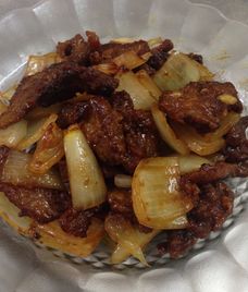 thịt xào hành tây