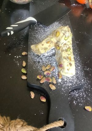 Une photo de Nougat 👒maison ☃️facile🍭🍡