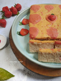 Foto resep Strawberry Yoghurt Ogura Cake