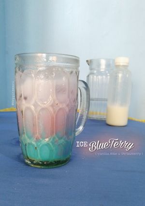 Foto resep Ice BlueTerry (Vanilla Blue & Strawberry)