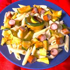 Foto di Penne con zucchine e wurstel