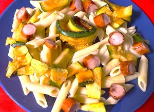 Foto di Penne con zucchine e wurstel
