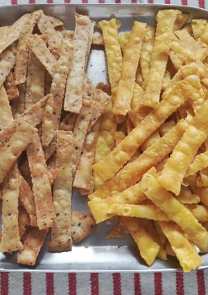 A picture of Party Sticks.
