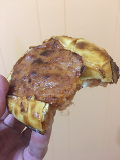 Una foto de Canastitas y empanadas de membrillo y queso