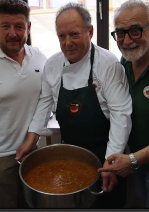 Una foto de Puchero de Torrelavega