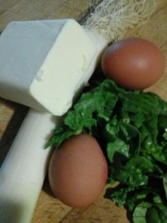 Una foto de Tortilla keto de espinacas y puerro