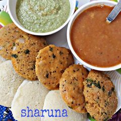 A picture of Rawa masala idli.