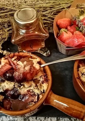 Une photo de Crumble chocolat pomme raisin