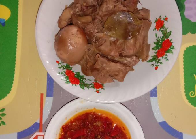 Gudeg telor dn ayam ala ummi(presto)