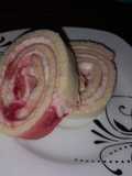 Pionono Con Queso Crema y Mermelada