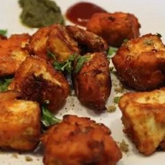 A picture of Paneer pakoda.