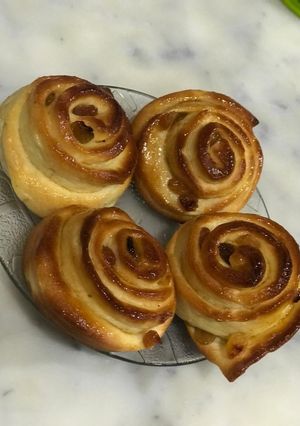 Une photo de Pain aux raisins secs 🍇