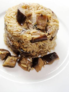 பைங்கன் பூலா (கத்திரிக்காய்) செய்முறை முக்கிய புகைப்படம்