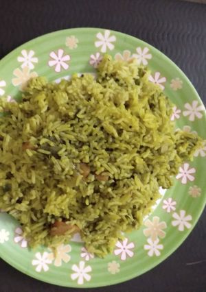 A picture of Palak Rice.