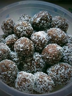 Gesztenyés kókuszgolyó 🥥🥥🥥 recept fotója