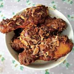 A picture of Ayam Kecap.