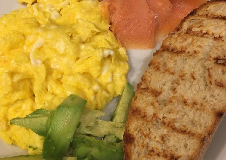 How to Prepare Ultimate Scrambled egg breakfast