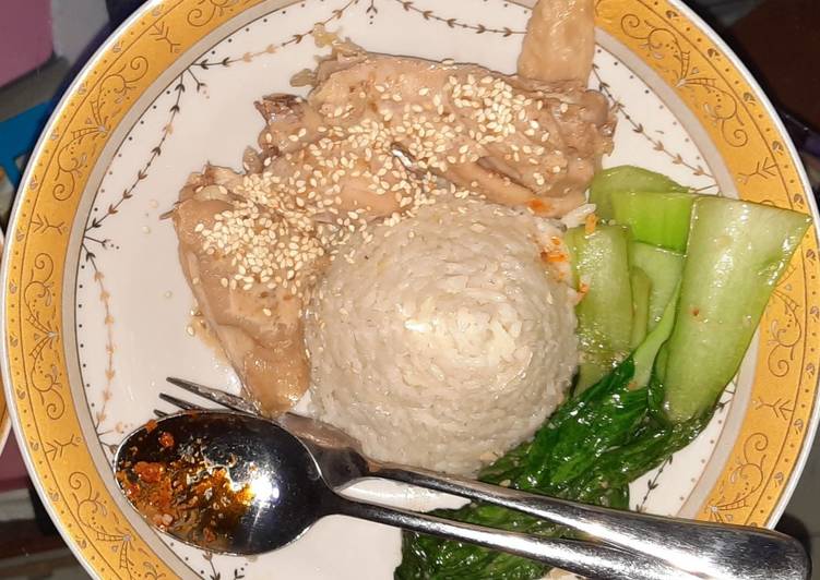 Cara Gampang Menyiapkan Nasi ayam hainan versi tim ayam kampung, Enak Banget