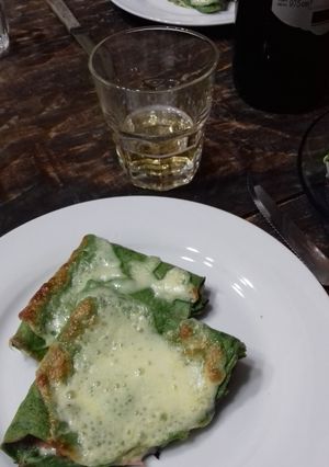 Una foto de Pañuelitos espinacados, con jamón y muzza