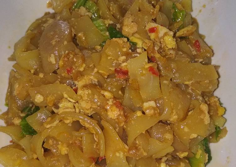 Mie tiaw goreng pedas