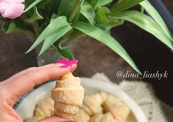 Творожные рогалики с грецкими орехами