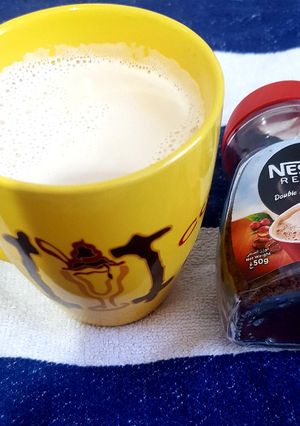 હોટ કોફી (Hot Coffee Recipe In Gujarati) રેસીપી મુખ્ય ફોટો