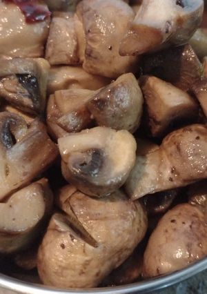 মাশরুম বাটার ফ্রাই(mushroom butter fry recipe in Bengali) রেসিপির প্রধান ছবি