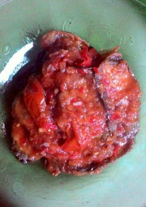 Foto resep Terong goreng siram sambal terasi maknyus 👍👍👍