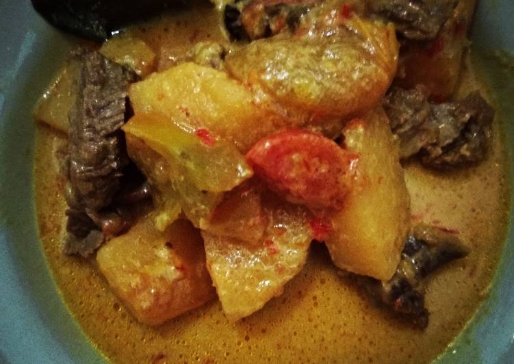 Semur Daging