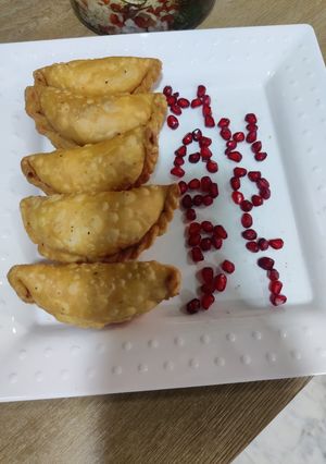 A picture of Gujiya.