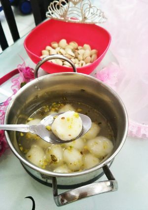 A picture of Tasty Rasagulla used by leftover Rice.