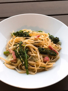 Una foto de One pot pasta con bimi