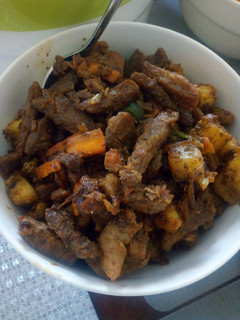 A picture of Pineapple Stir fry beef.