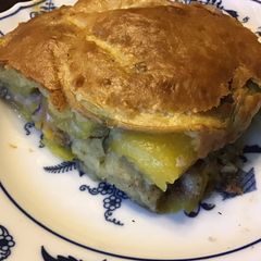 A picture of California Farm Peach Cobbler Dessert.