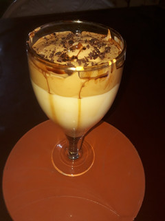 #डालगोना कॉफ़ी (Dalgona coffee recipe in hindi) रेसिपी मुख्य फोटो