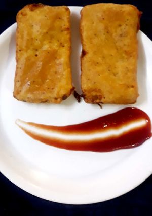 A picture of Bread Pakoda.